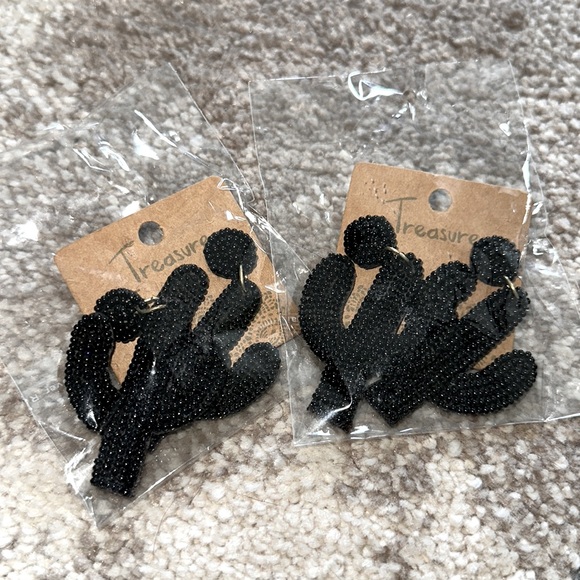 Treasure beaded cactus dangle stud earrings black 🌵 - Picture 1 of 2